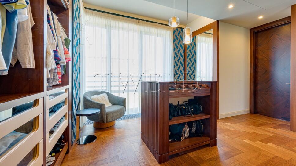 4-КОМН. КВАРТИРА С ОТДЕЛКОЙ 213.1 М² НА 5 ЭТАЖЕ