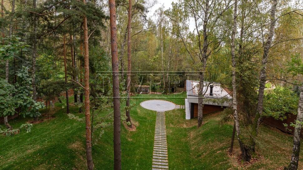 2-этажный коттедж 650 м² с отделкой