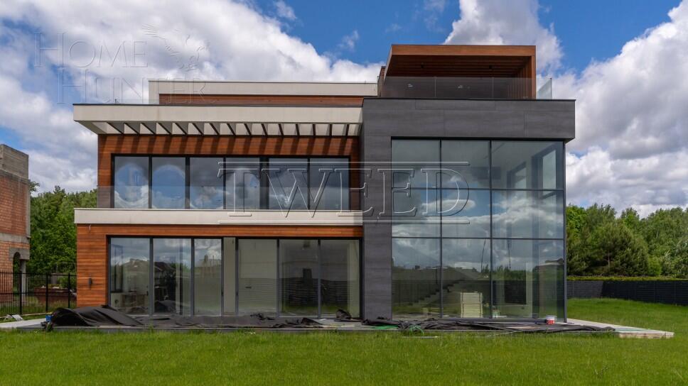3-этажный коттедж 920 м² с отделкой