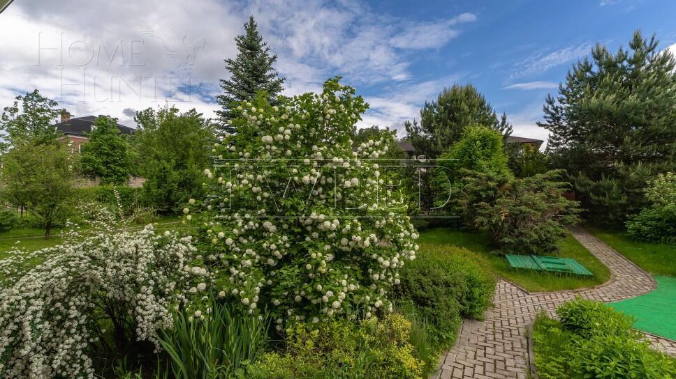 2-этажный коттедж 500 м² с отделкой