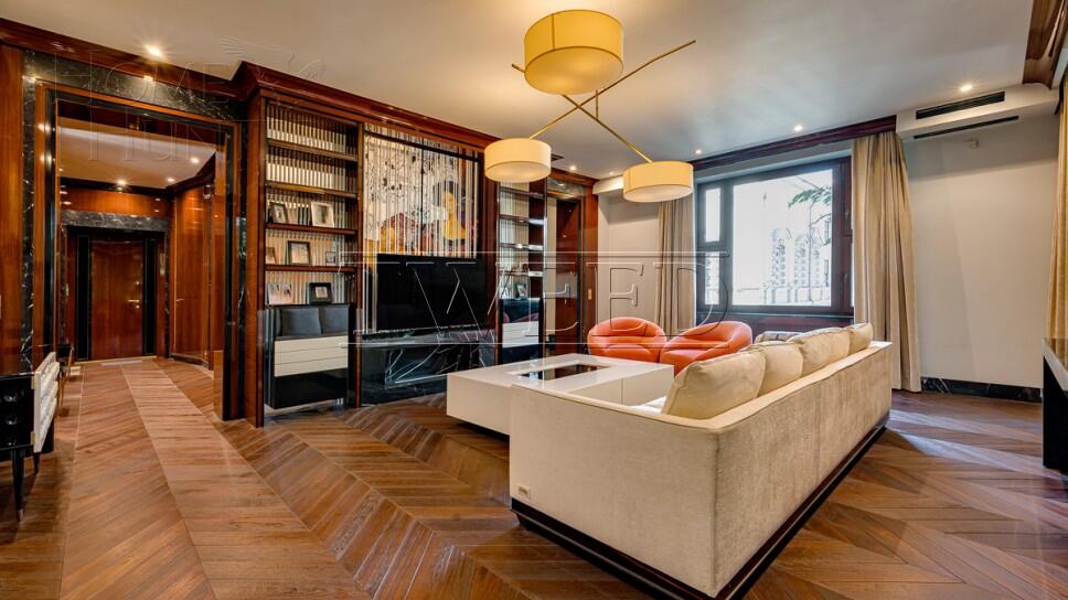 3-КОМН. КВАРТИРА С ОТДЕЛКОЙ 137.4 М² НА 3 ЭТАЖЕ