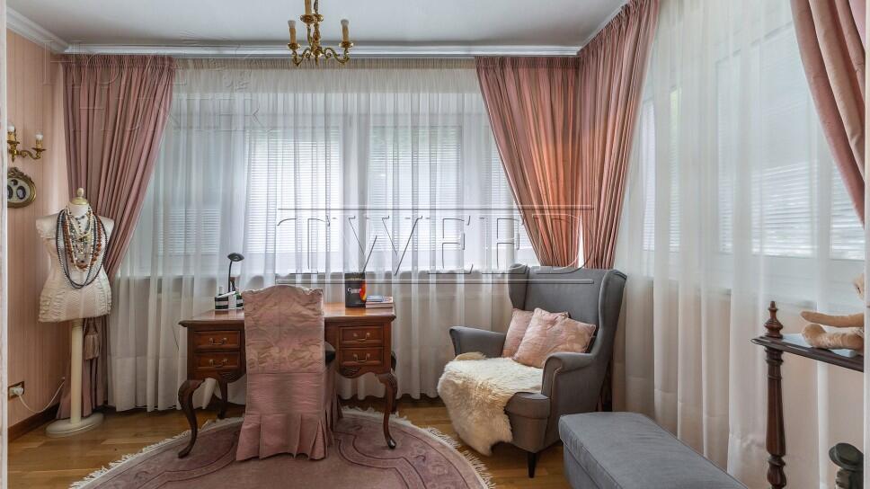 3-этажный коттедж 500 м² с отделкой