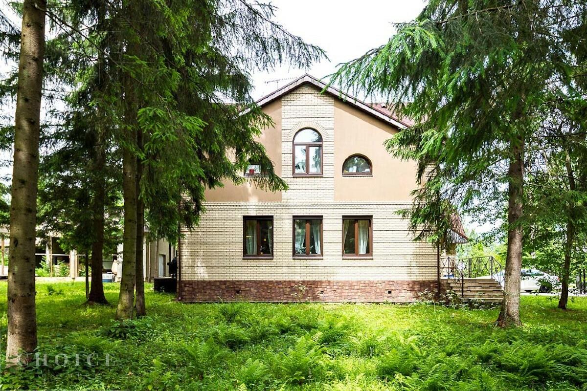 2-этажный коттедж 450 м² с отделкой