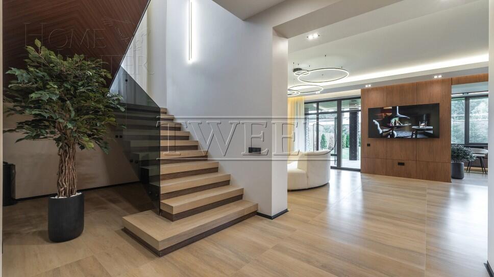 2-этажный коттедж 340 м² с отделкой