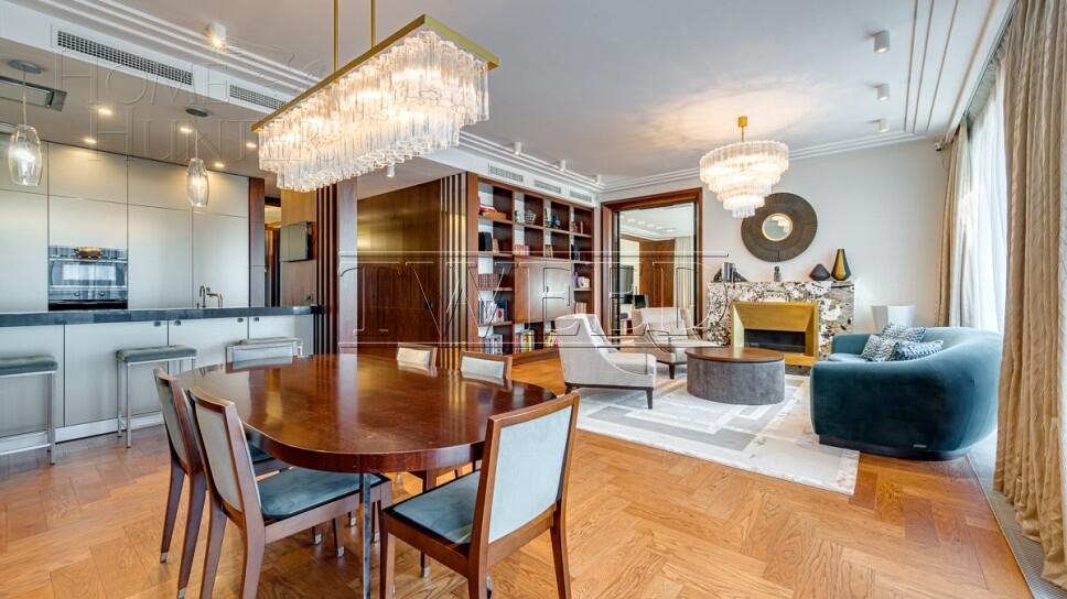 4-КОМН. КВАРТИРА С ОТДЕЛКОЙ 213.1 М² НА 5 ЭТАЖЕ