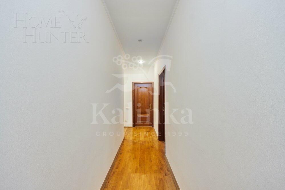 5-КОМН. КВАРТИРА С ОТДЕЛКОЙ 185.8 М² НА 3 ЭТАЖЕ