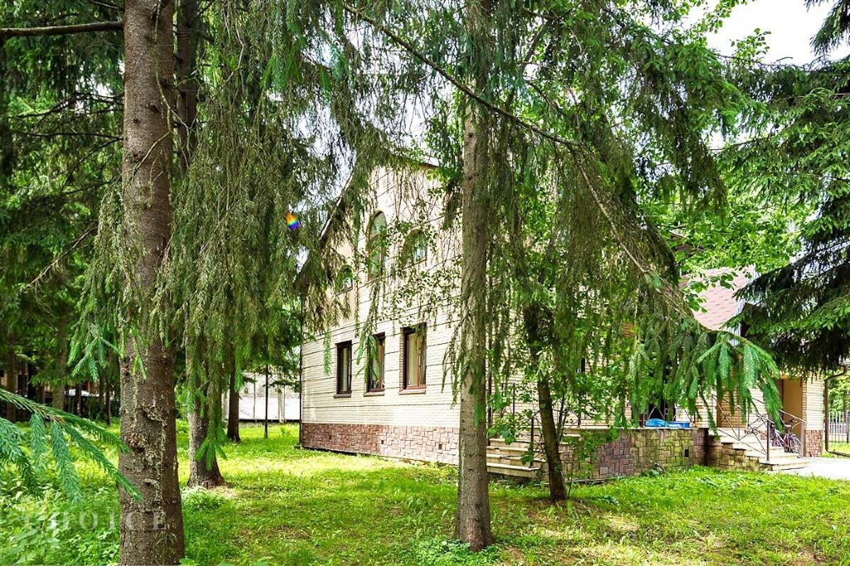 2-этажный коттедж 450 м² с отделкой