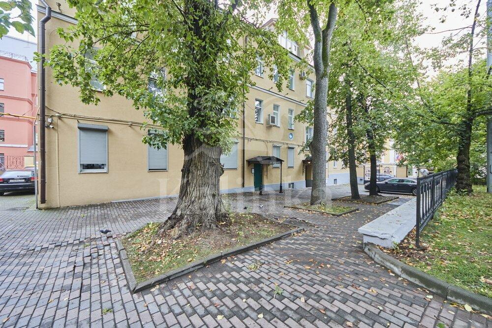 5-КОМН. КВАРТИРА С ОТДЕЛКОЙ 185.8 М² НА 3 ЭТАЖЕ