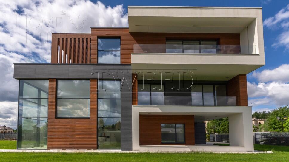 3-этажный коттедж 920 м² с отделкой