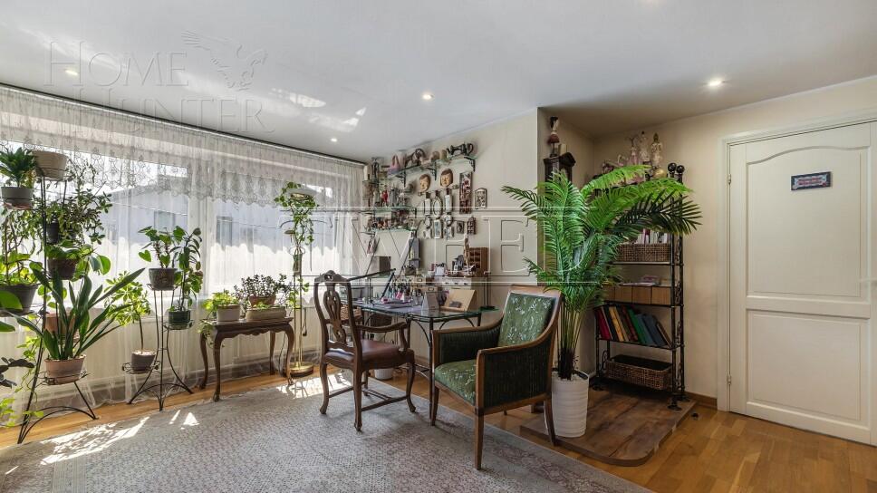 3-этажный коттедж 500 м² с отделкой