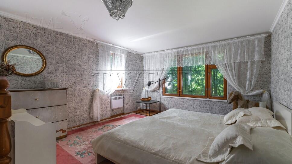 3-этажный коттедж 500 м² с отделкой