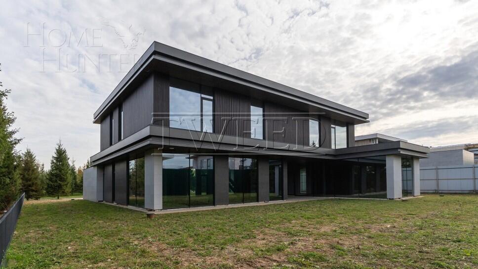 2-этажный коттедж 920 м² без отделки