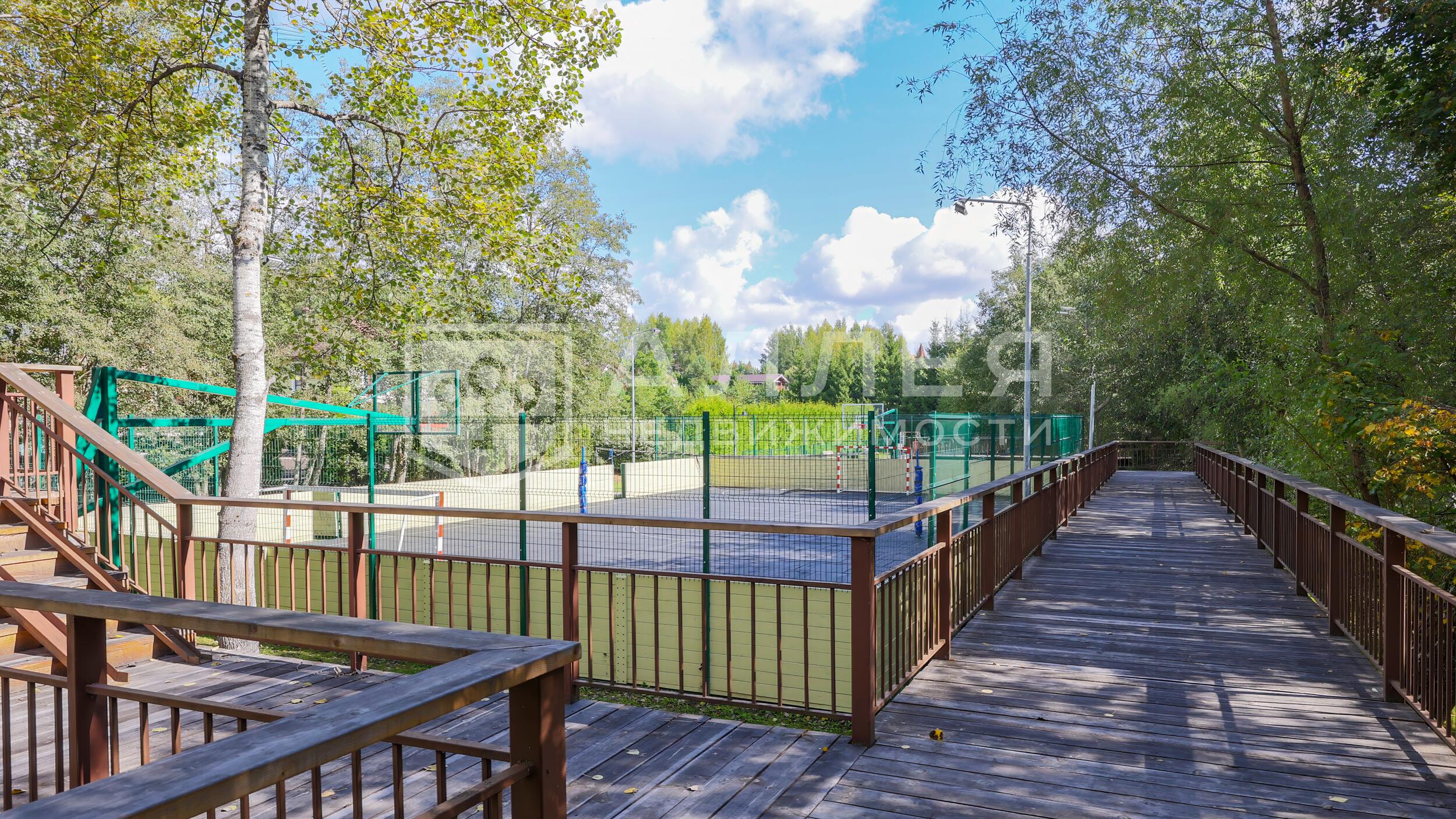 1-этажный коттедж 276.8 м² с отделкой