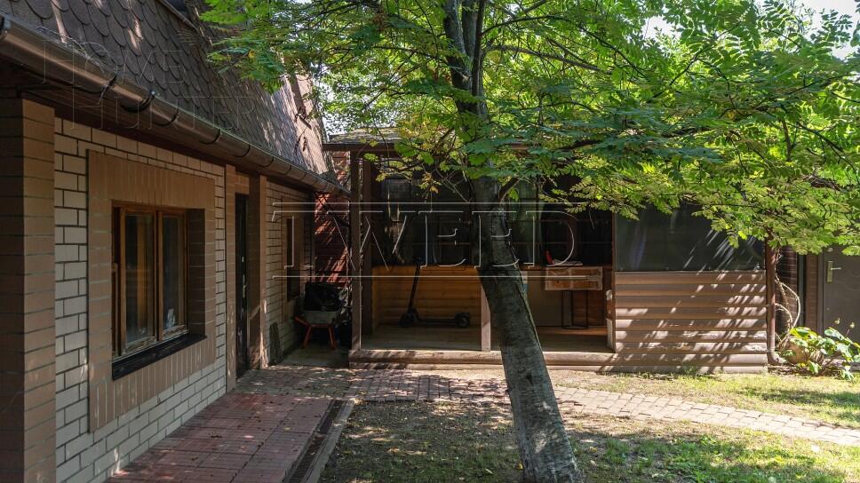 3-этажный коттедж 500 м² с отделкой