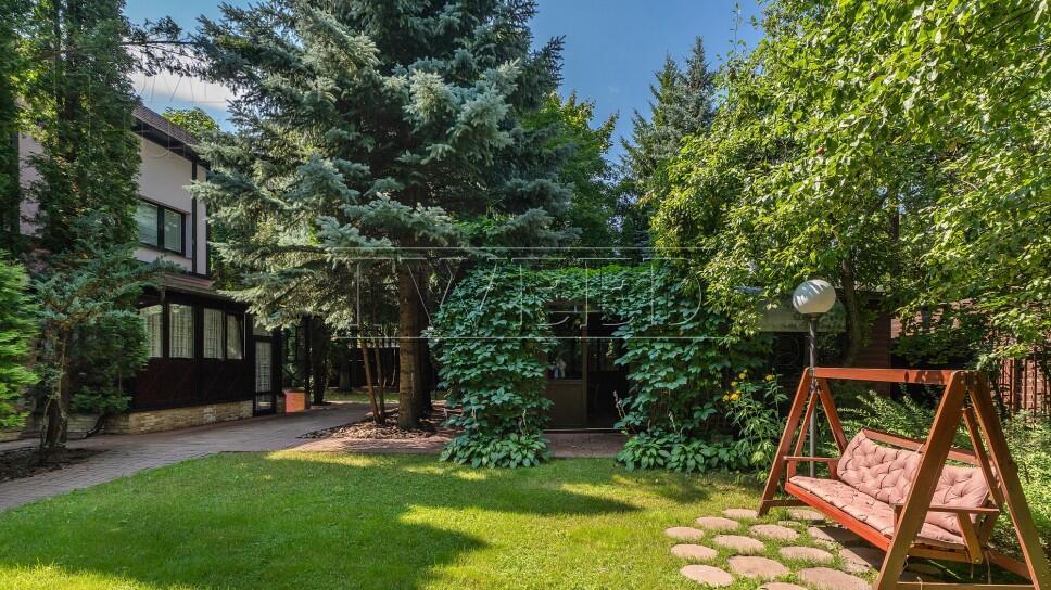3-этажный коттедж 500 м² с отделкой