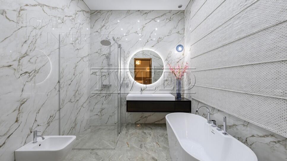 2-этажный коттедж 350 м² с отделкой
