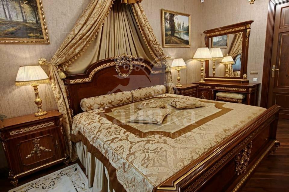 3-КОМН. КВАРТИРА С ОТДЕЛКОЙ 136.5 М² НА 3 ЭТАЖЕ