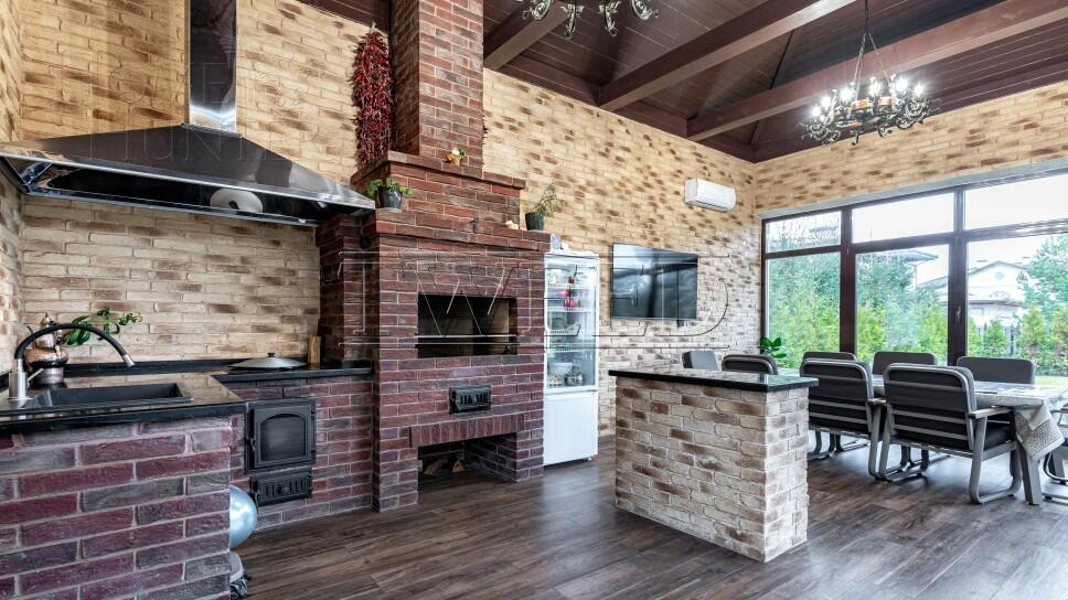 2-этажный коттедж 640 м² с отделкой