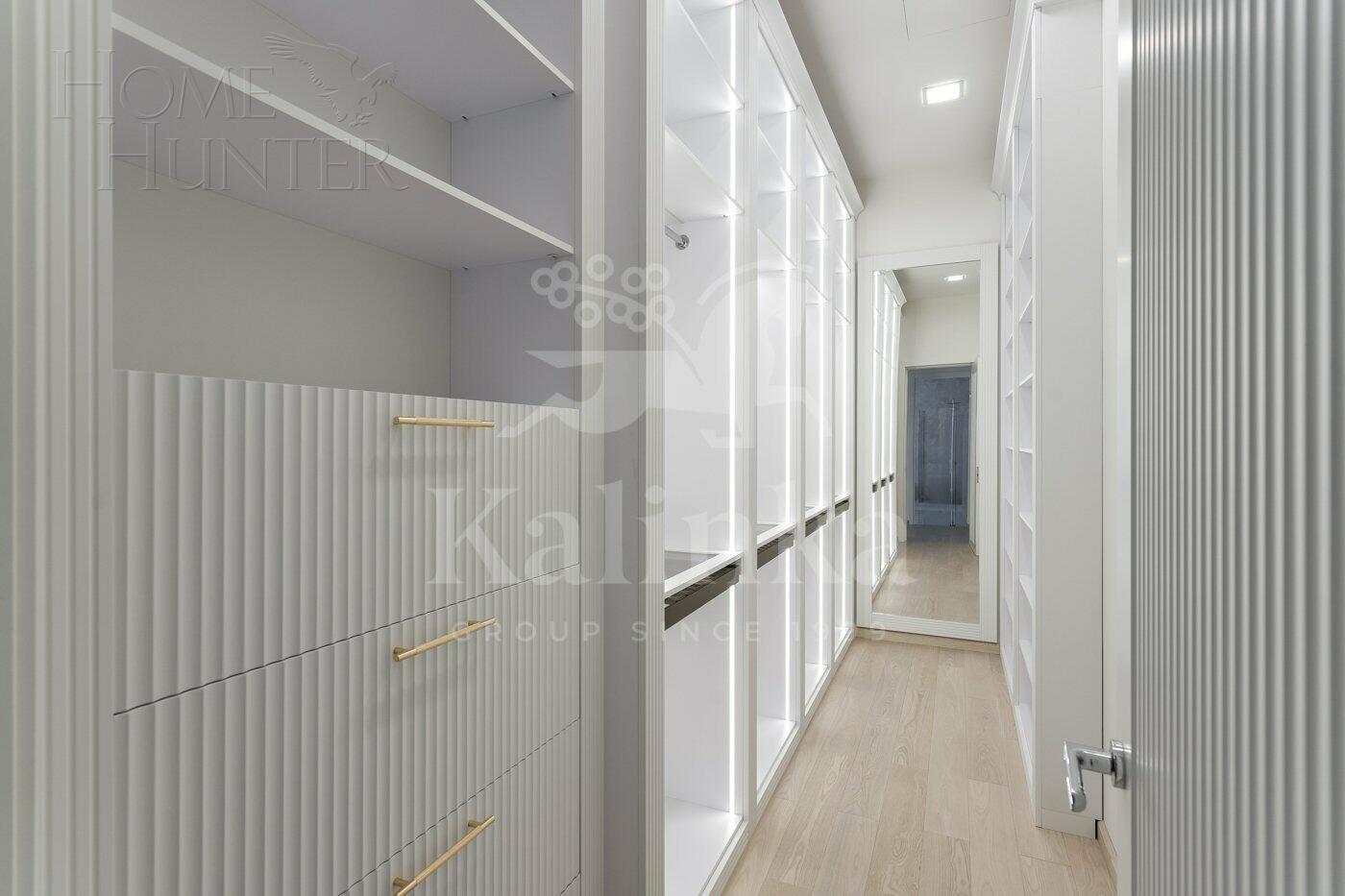 2-этажный коттедж 431 м² с отделкой