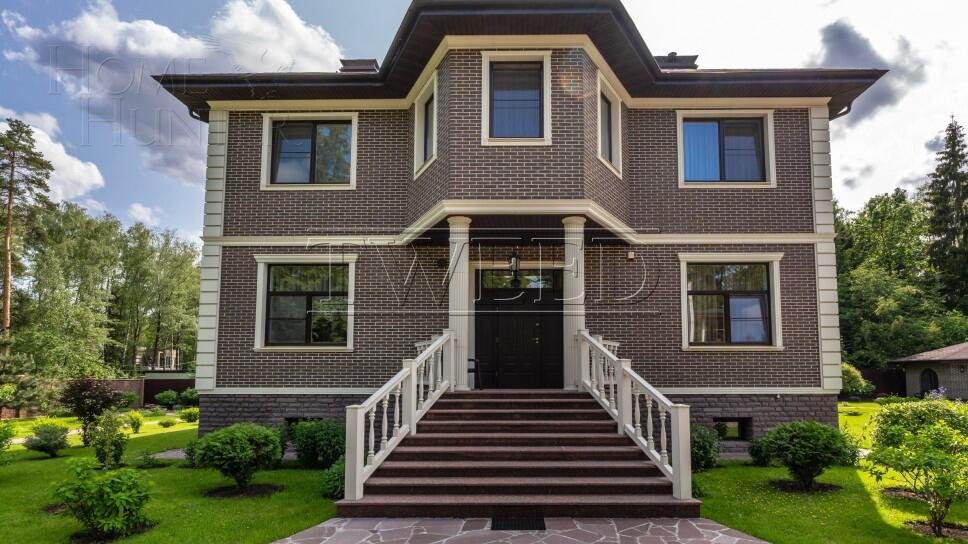 2-этажный коттедж 700 м² с отделкой