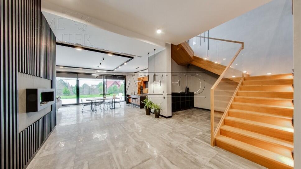 2-этажный коттедж 540 м² с отделкой