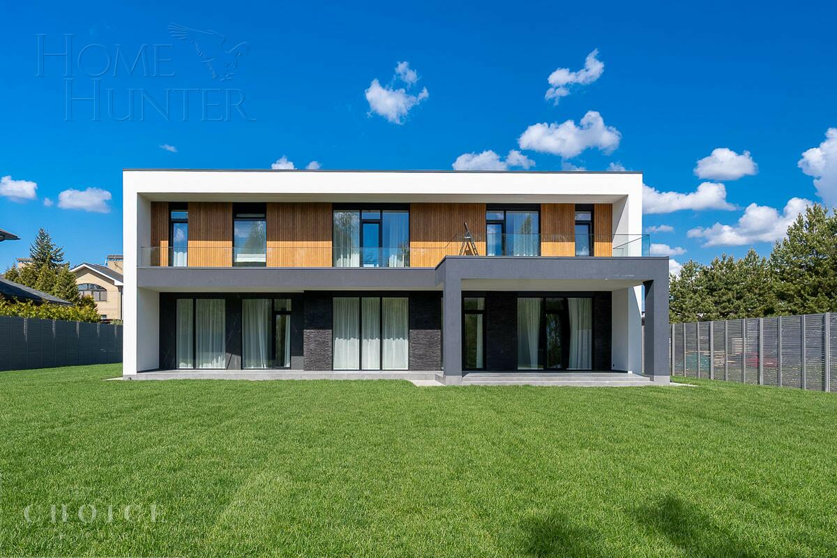 2-этажный коттедж 604 м² без отделки