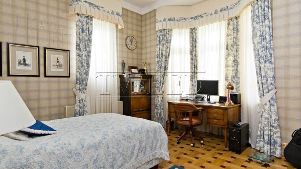 4-этажный коттедж 1 400 м² с отделкой