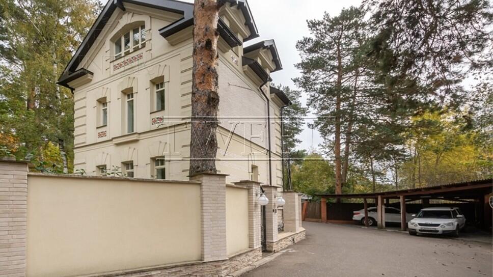4-этажный коттедж 410 м² с отделкой