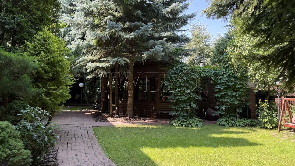 3-этажный коттедж 500 м² с отделкой