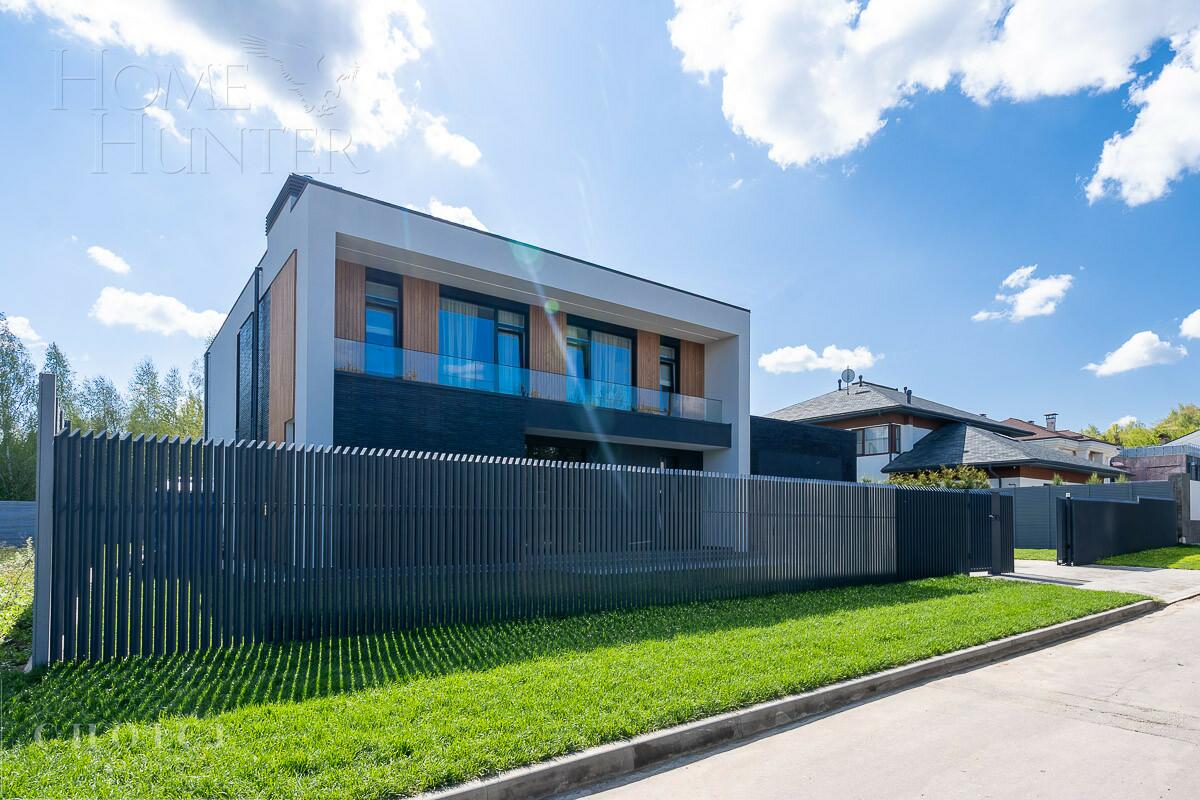 2-этажный коттедж 604 м² без отделки