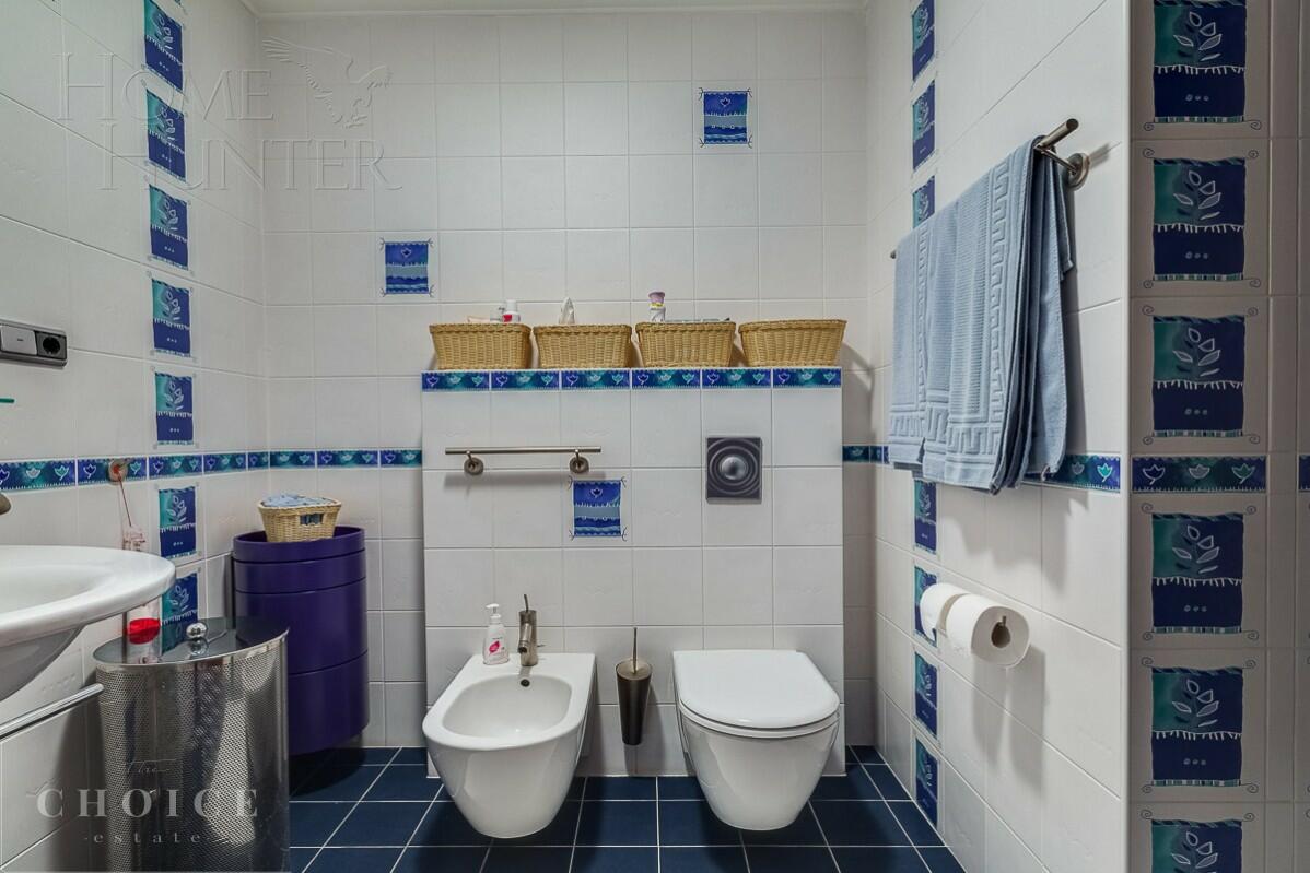 4-этажный коттедж 540 м² с отделкой