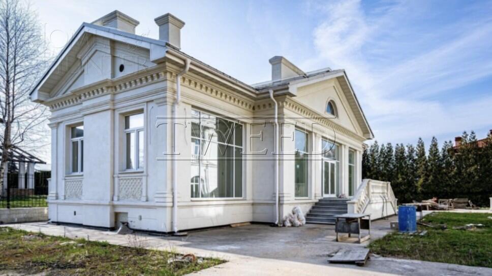 3-этажный коттедж 1 532 м² без отделки