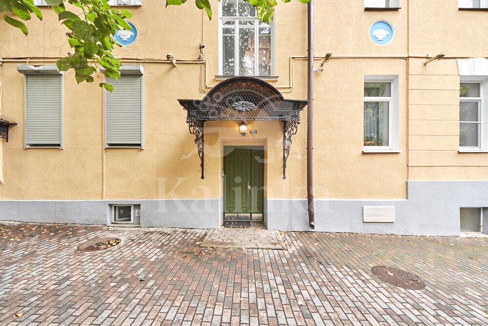 5-КОМН. КВАРТИРА С ОТДЕЛКОЙ 185.8 М² НА 3 ЭТАЖЕ