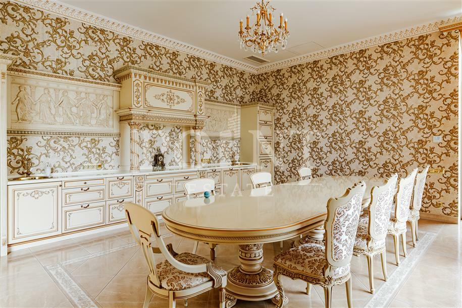2-этажный коттедж 3 000 м² с отделкой