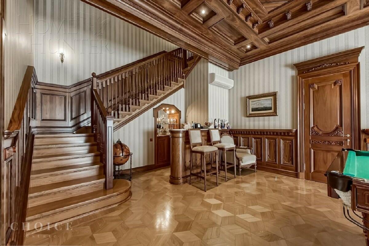 2-этажный коттедж 2 000 м² с отделкой