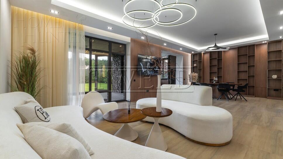 2-этажный коттедж 340 м² с отделкой