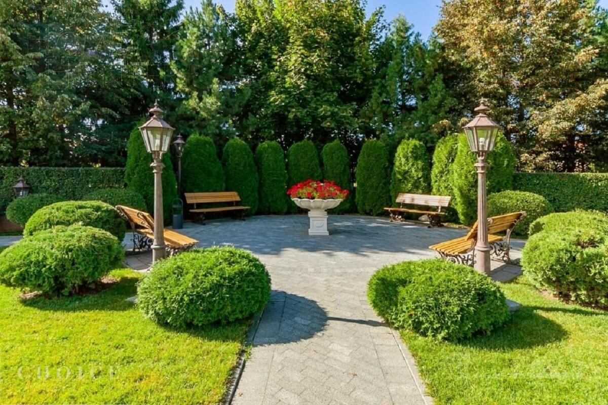 2-этажный коттедж 2 000 м² с отделкой
