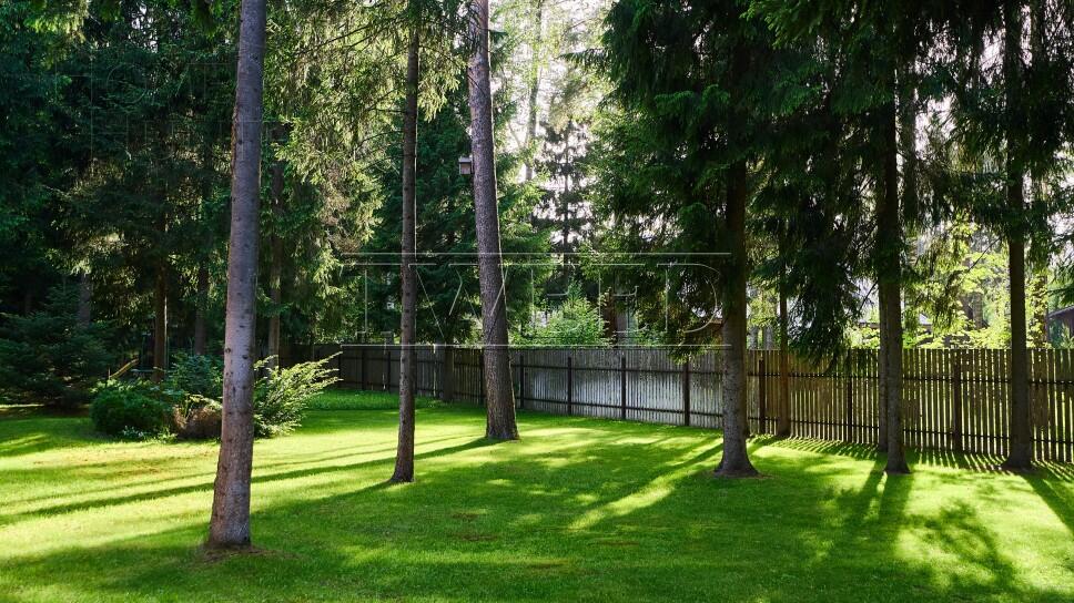 2-этажный коттедж 320 м² с отделкой