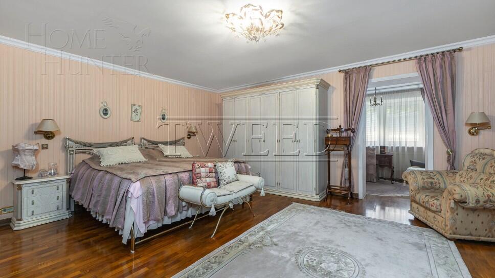 3-этажный коттедж 500 м² с отделкой