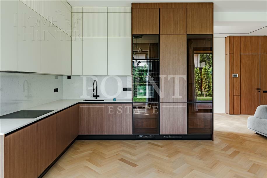 КОТТЕДЖ 368.6 м² с отделкой