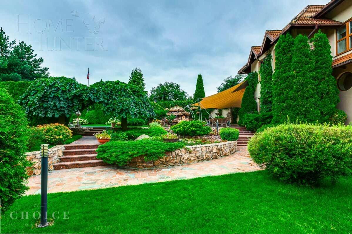 4-этажный коттедж 540 м² с отделкой