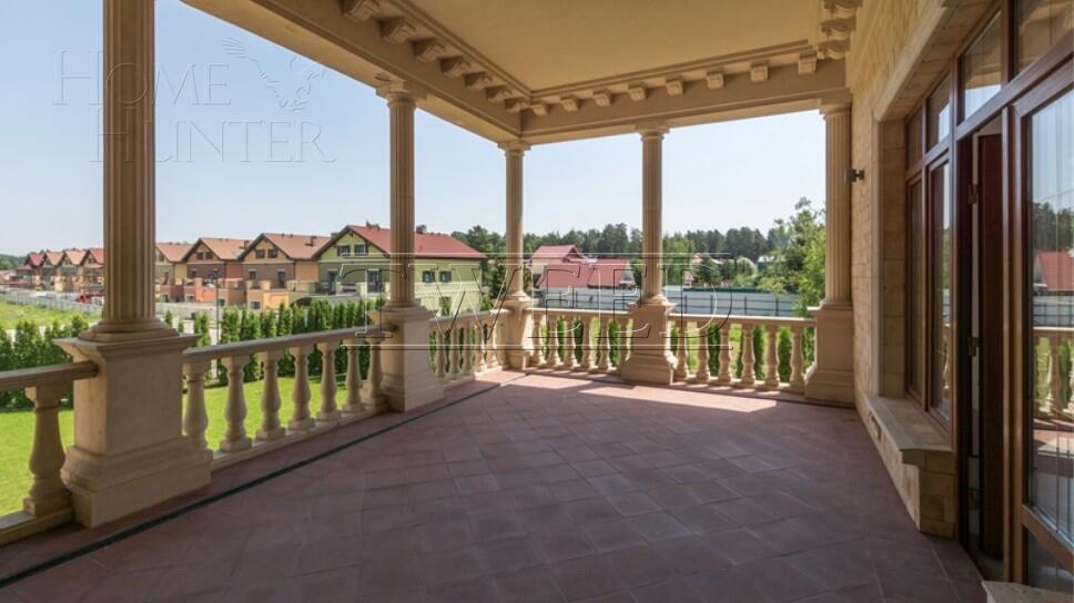 3-этажный коттедж 1 530 м² с отделкой