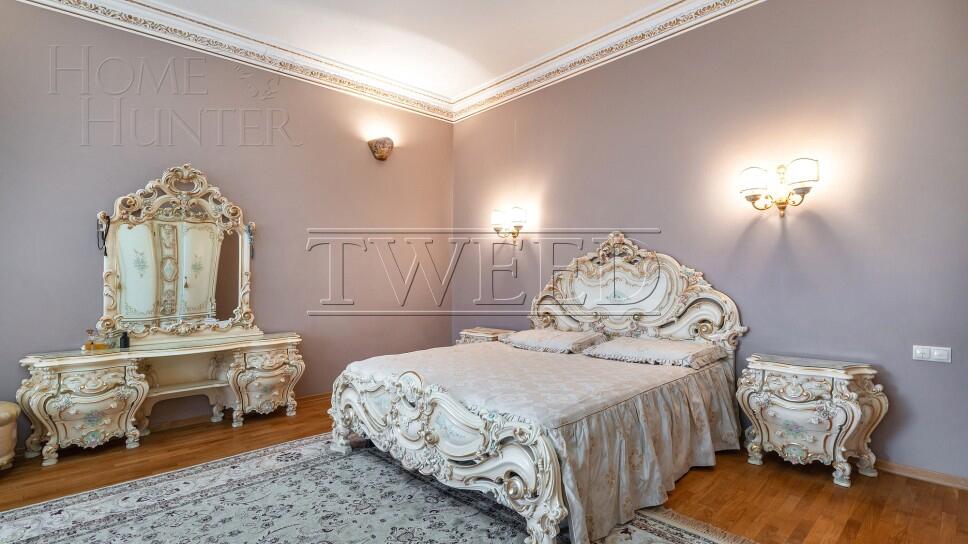 3-этажный коттедж 1 200 м² с отделкой