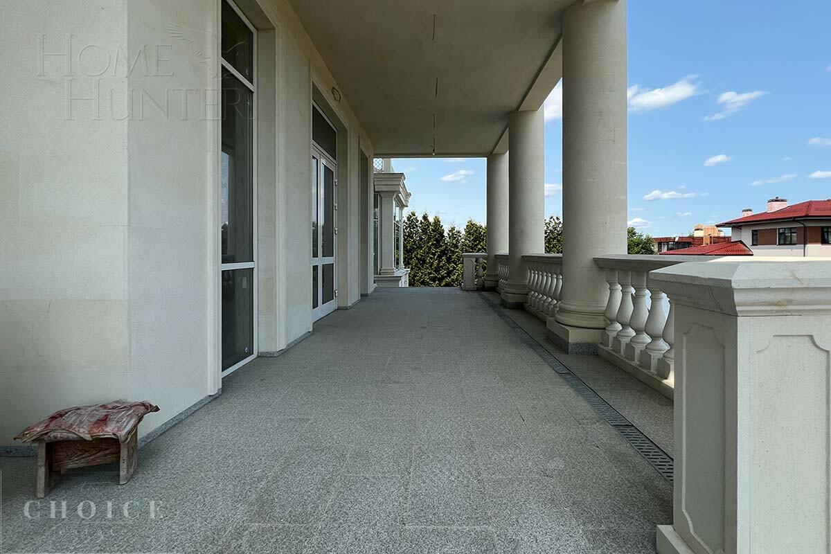 3-этажный коттедж 1 532 м² без отделки