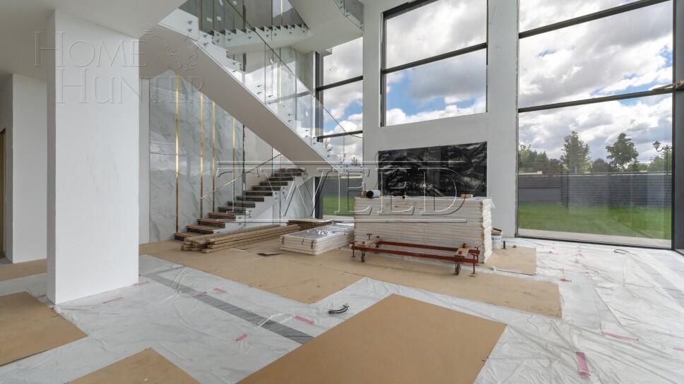 3-этажный коттедж 920 м² с отделкой