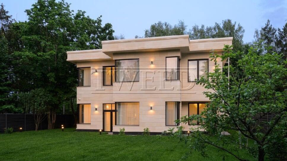 2-этажный коттедж 350 м² с отделкой