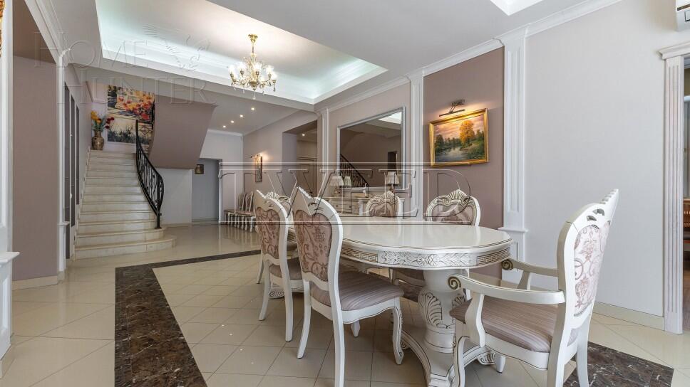 2-этажный коттедж 500 м² с отделкой