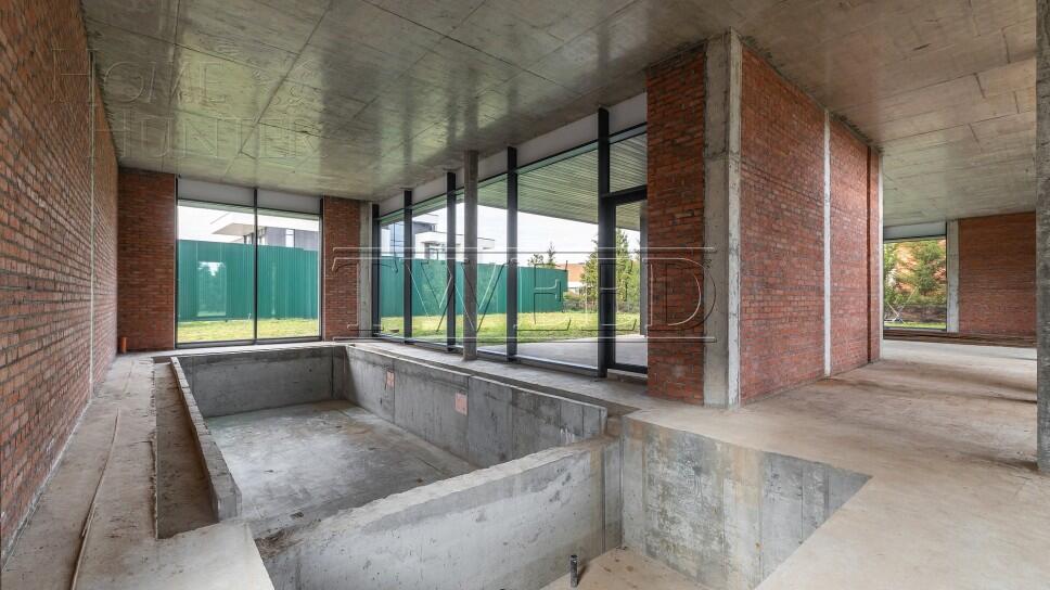 2-этажный коттедж 920 м² без отделки
