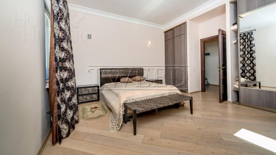 3-этажный коттедж 620 м² с отделкой