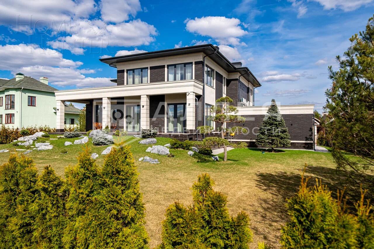 2-этажный коттедж 627.9 м² с отделкой